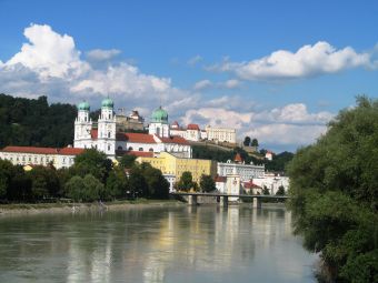 Filename=161a_Passau.JPG
Filesize=1663KiB
Dimensions=3072x2304
Date added=Sep 16, 2017 161a_Passau.JPG