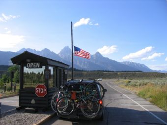 Filename=USA_Grand_Teton_NP.jpg
Filesize=206KiB
Dimensions=1024x768
Date added=Sep 17, 2017 USA_Grand_Teton_NP.jpg